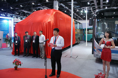 张雪理事长发言