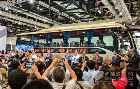 　　中巴客运新领袖小龙威正式发布