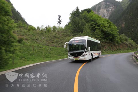 恒通CKZ6127HBEVF型快速充电纯电动客车