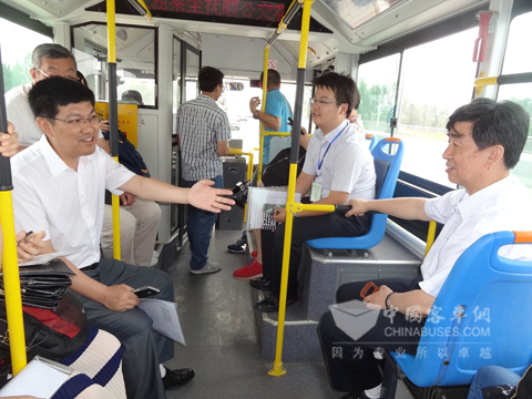 抚顺市政府副秘书长孟宪智实车体验