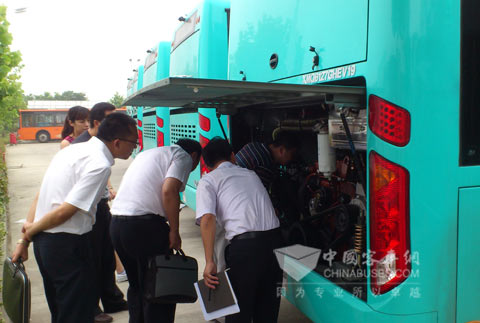 大金龙插电式混合动力客车获盐城客户点赞
