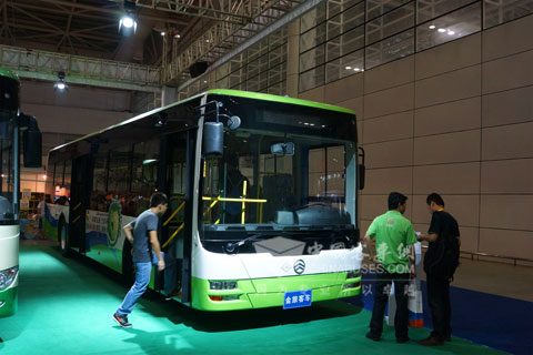 金旅插电式混合动力参加中国海峡项目成果交易会