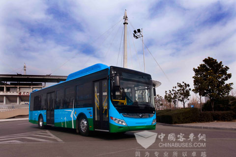 宇通插电式混合动力客车