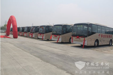 邢台订制的50辆亚星金刚团体车系列