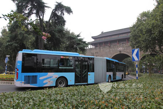 大金龙XMQ6180G车型 大运力+节能