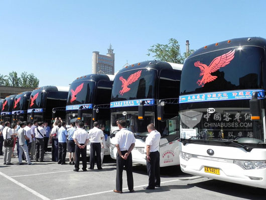 丝路使者：新疆新德国际运输公司