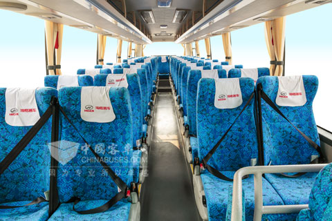 海格KLQ6109TAEV内饰