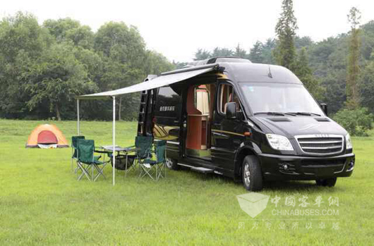 海格轻客H5V自行式B型房车