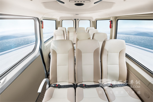 金龙凯特的舒适座椅