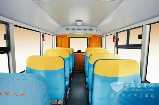 宇通校车内部