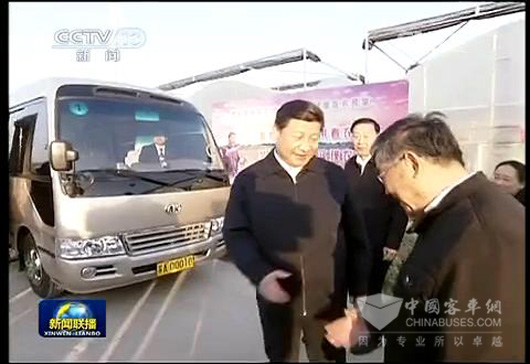 习近平主席乘坐安凯客车生产的“宝斯通”