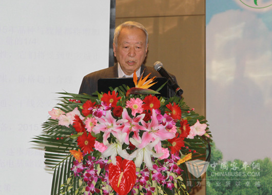 国家863"节能与新能源汽车“中大项目监理咨询专家组组长王秉刚先生发言 