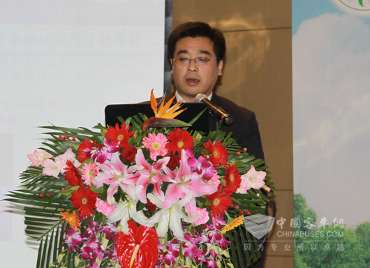 中国汽车技术研究中心数据资源中心数据应用与研究部部长朱向雷先生发言