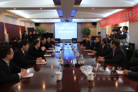 宇通客车与中兴通讯签约仪式