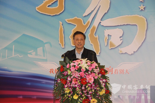 中国道路运输协会原会长姚明德