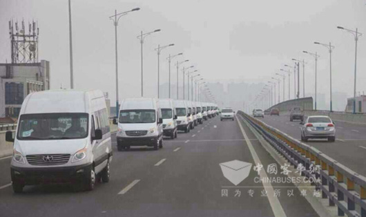 江淮星锐医疗车队伍