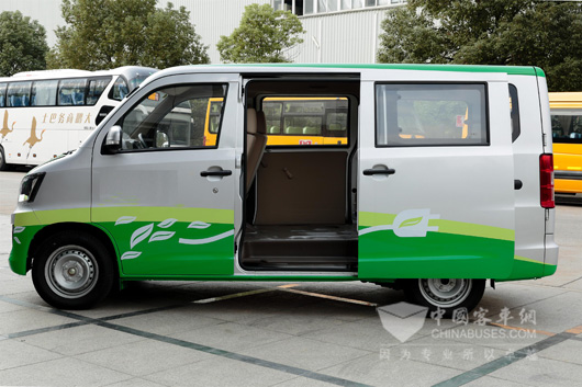 海格纯电动物流车