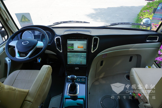 H7V公务车中控区科技感十足