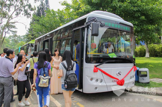 大金龙新能源客车进驻华农大打造高校纯电校巴