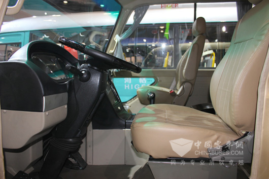 苏州金龙海格H7V纯电动客车智能版内饰