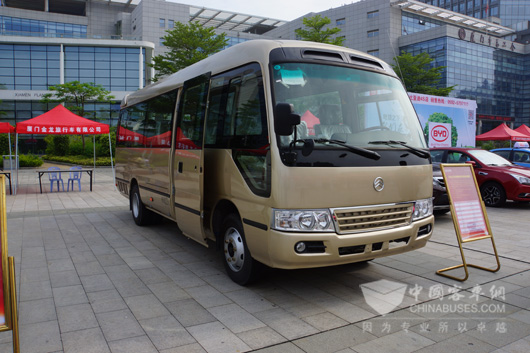 金旅纯电动考斯特