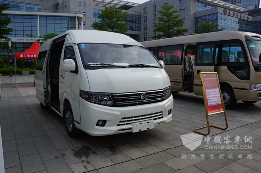 金旅纯电动大海狮G6