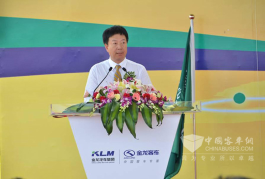金龙汽车集团、大金龙董事长廉小强致辞