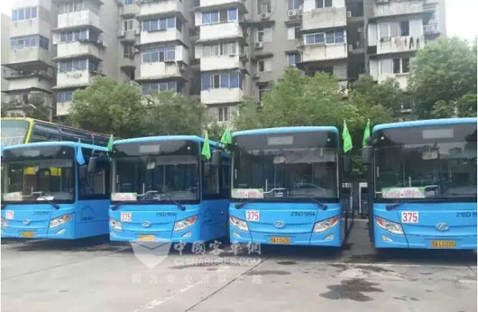 服务园博会的南京金龙纯电动公交