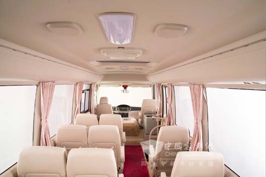 宇通T7开启自主品牌接待用车新纪元