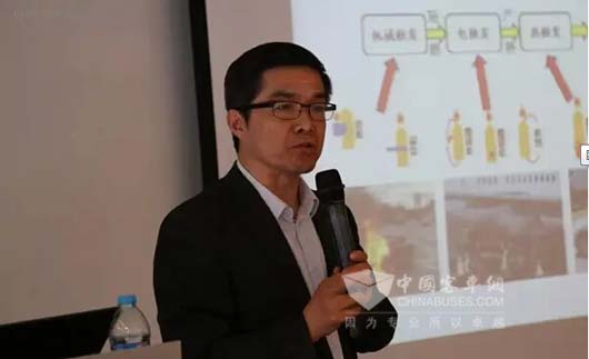 中国电动汽车百人会执行副理事长欧阳明高