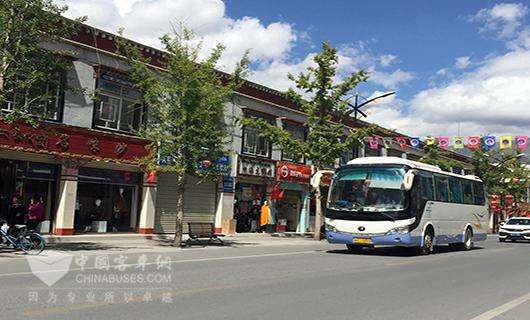 　宇通成为藏家儿女幸福生活的摆渡车