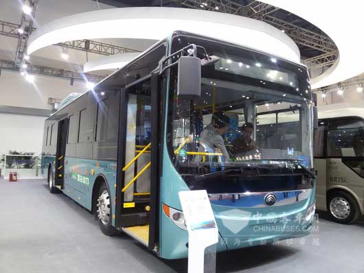 宇通ZK6125CHEVPG型油电混合动力客车 