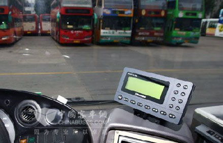 昆明98路车新装的GPS设备