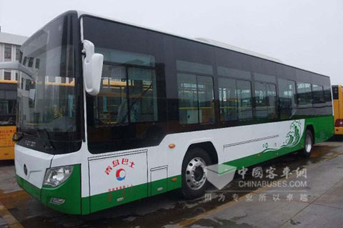 新型纯电动公交车