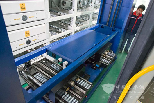 山西省首个具备换电功能的电动公交车充电站