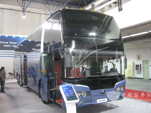 宇通ZK6146H一层半高档客车