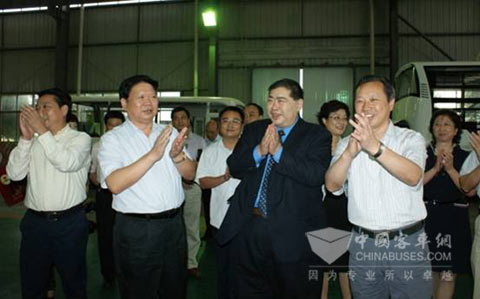 盐城市委书记赵鹏国庆期间慰问中大生产一线员工