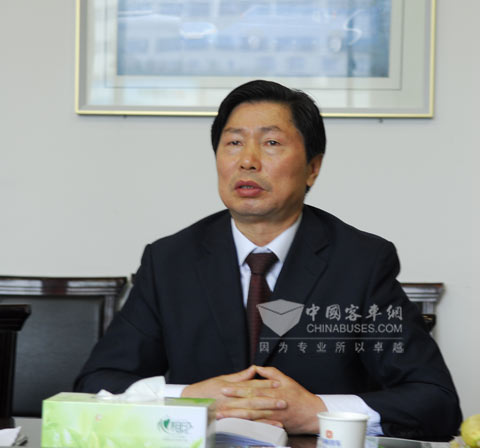 中通客车总经理时洪功