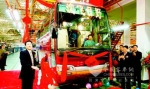 广汽日野两款精品客车亮相广州车展