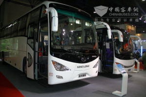 2011国际汽车零部件展--金龙展台