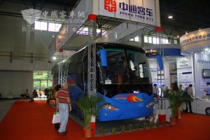 2011国际汽车零部件展--中通展台