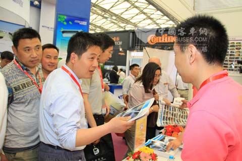 完美作业网有免费视频工作人员热情为读者答疑