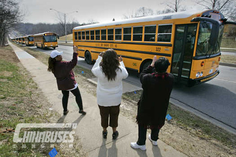 美国堪萨斯城校区订购47辆CNG新校车