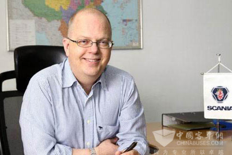 斯堪尼亚销售(中国)有限公司执行董事 何墨池