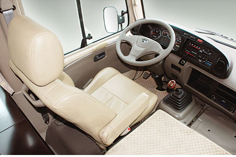 江淮宝斯通HFC6700JK