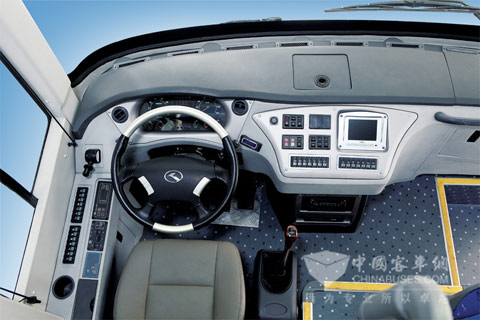 金龙客车XMQ6129Y8