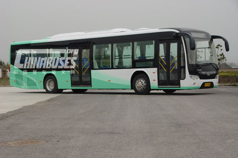 YCK6128BEVC 侧围图