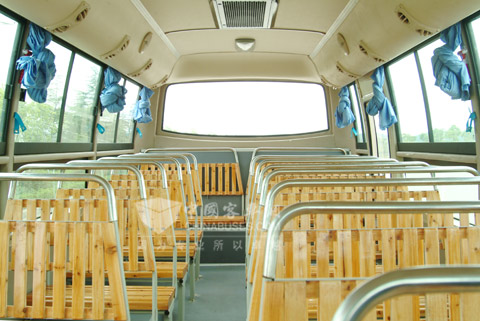 上饶校车SR6886XH