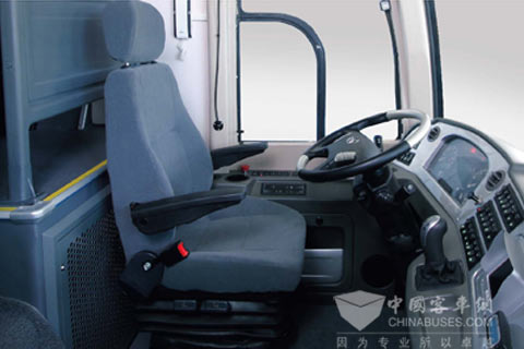 金龙客车XMQ6129Y(欧洲版)