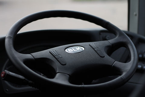 百路佳客车JXK6880